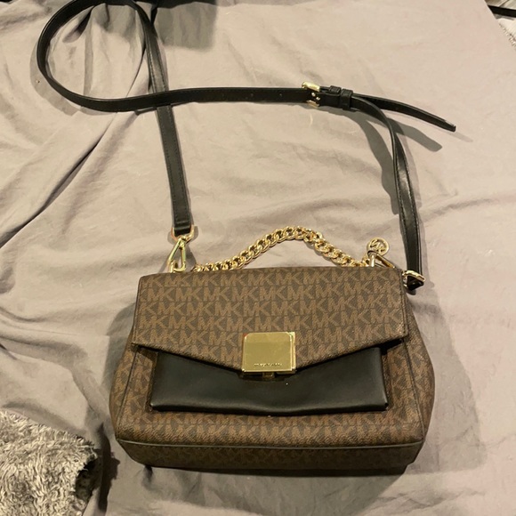 Michael Kors Handbags - Michael kors crossbody